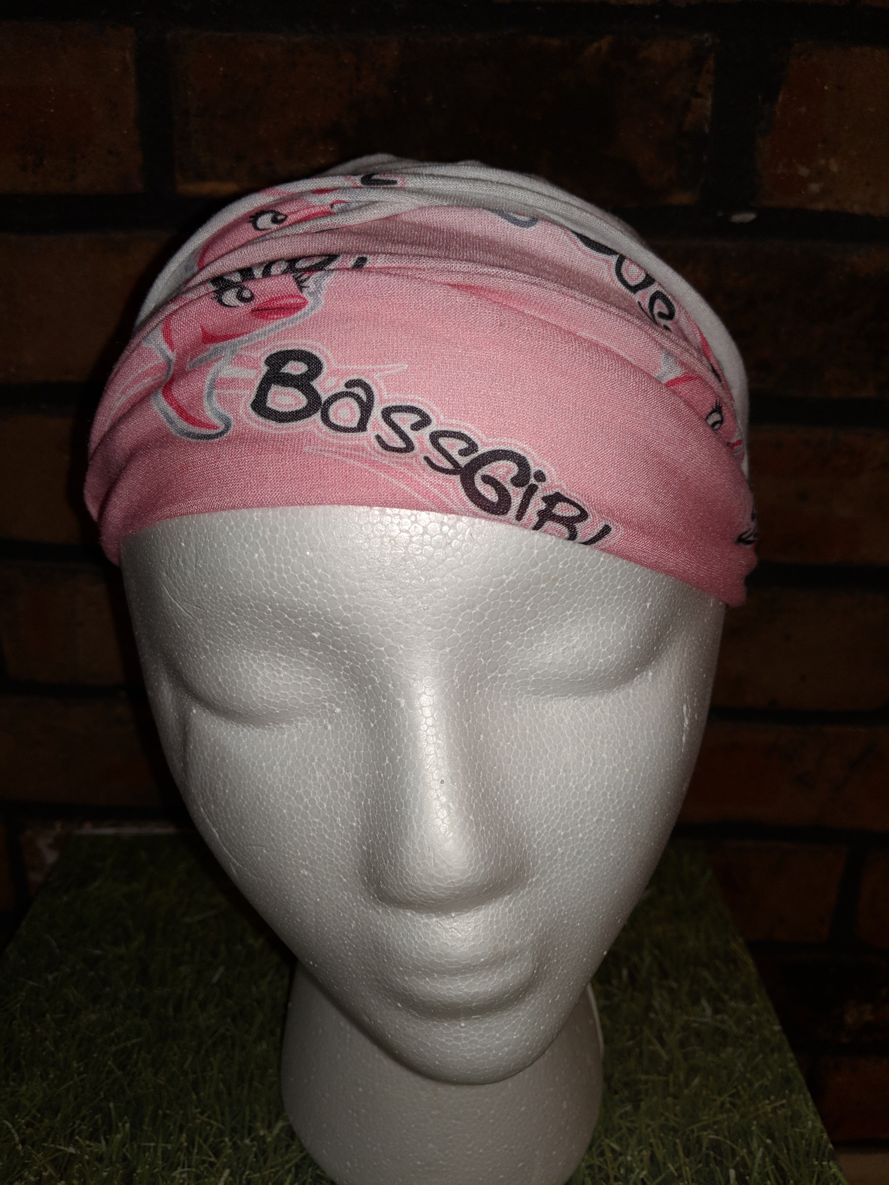 Women's headband bandana. Neck gaitor that can be used as a face mask or headband. 